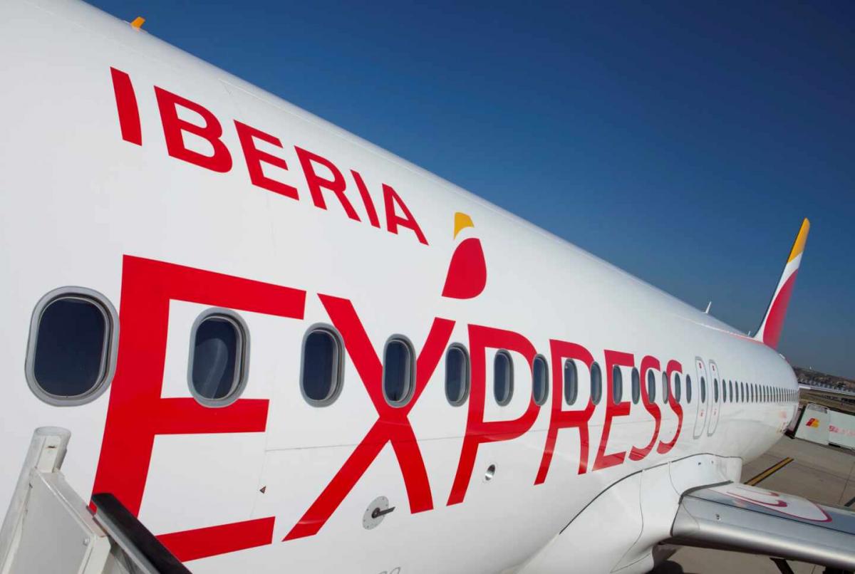 Avin de Iberia Express.