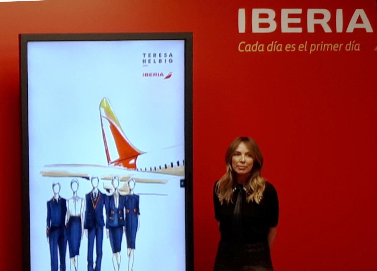 Teresa Helbig, nueva diseñadora de los uniformes de Iberia