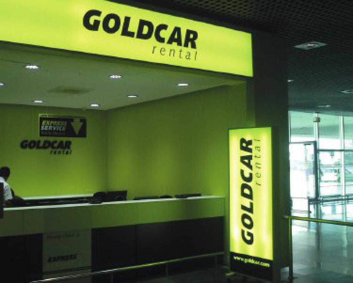 Oficina de Goldcar en aeropuerto.